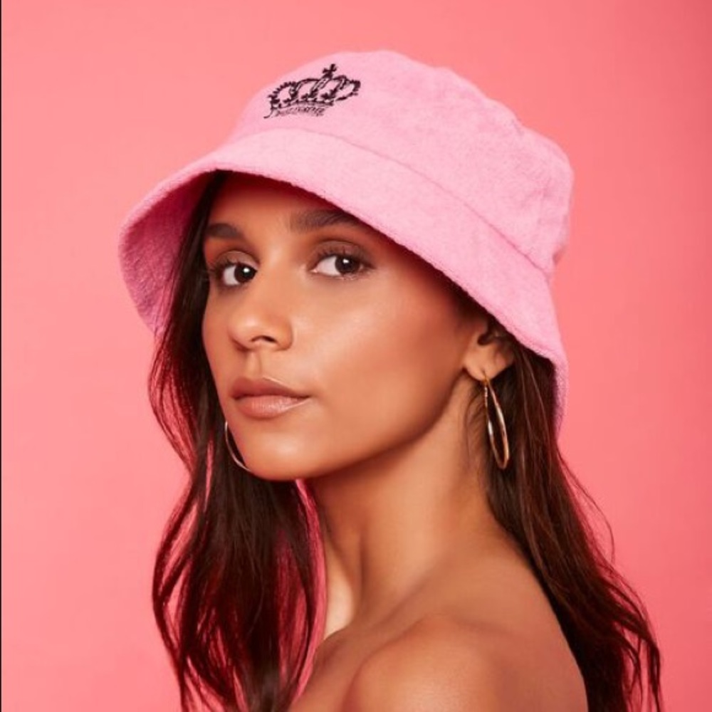 Juicy Couture Light Pink Bucket Hat Embroidered Logo Terry Cloth